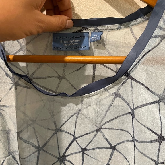 Vera Wang sheer blue geometric tank top blouse - Picture 3 of 4
